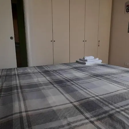 Claude Cozy Corner-apartment * Parma