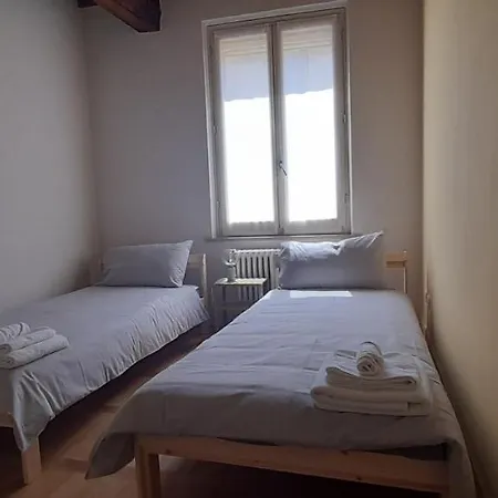 Апартаменты Claude Cozy Corner-apartment *