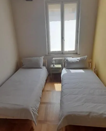 Claude Cozy Corner-apartment Apartament Parma