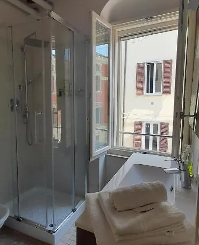 Claude Cozy Corner-apartment Apartament *